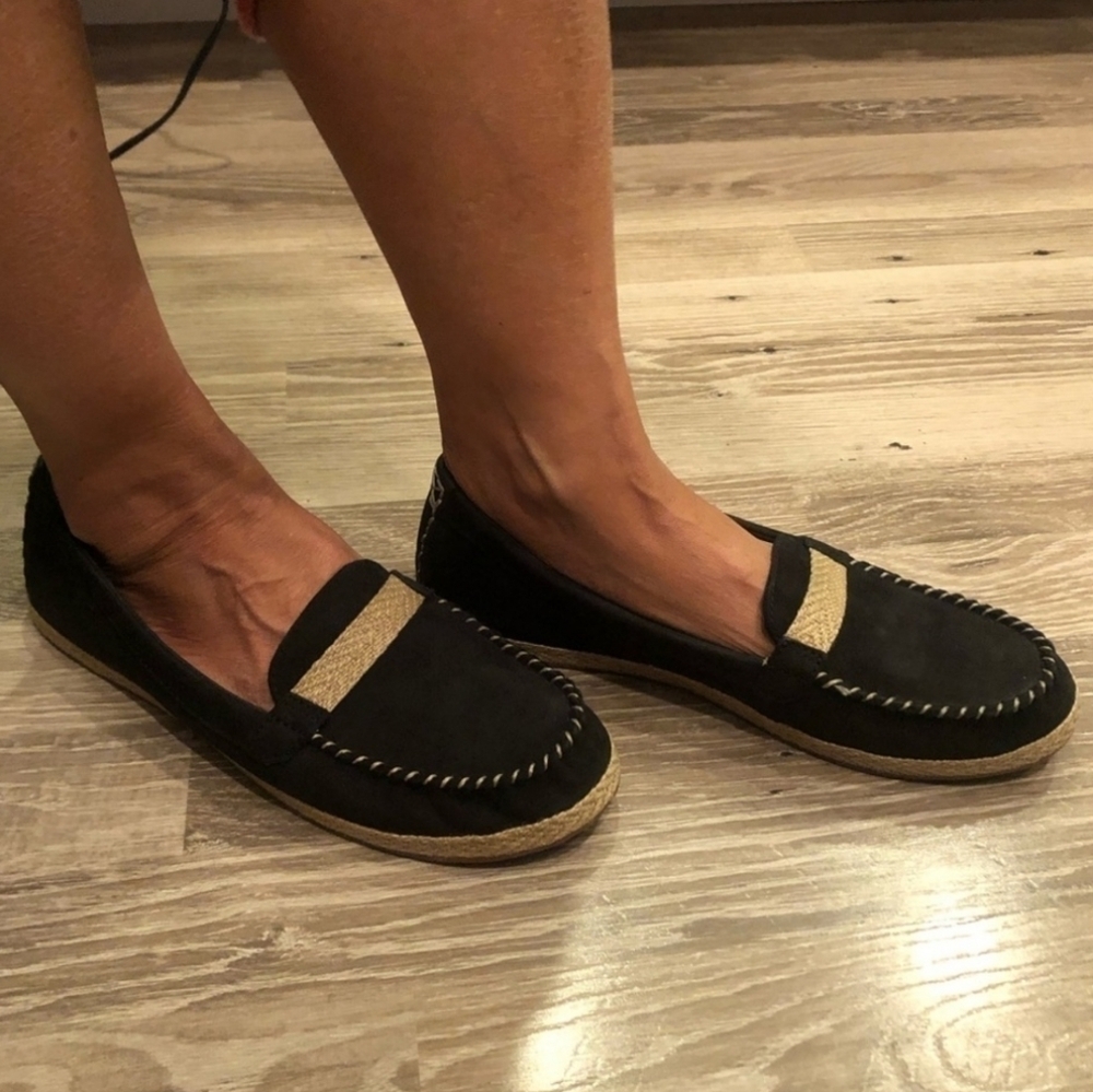 UGG Rozie Espadrille Moccasins - Size 6.5